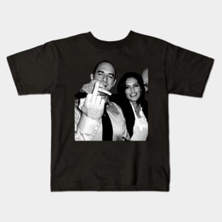 Vintage Elliot Stabler And Olivia Benson Middle Finger Kids T-Shirt